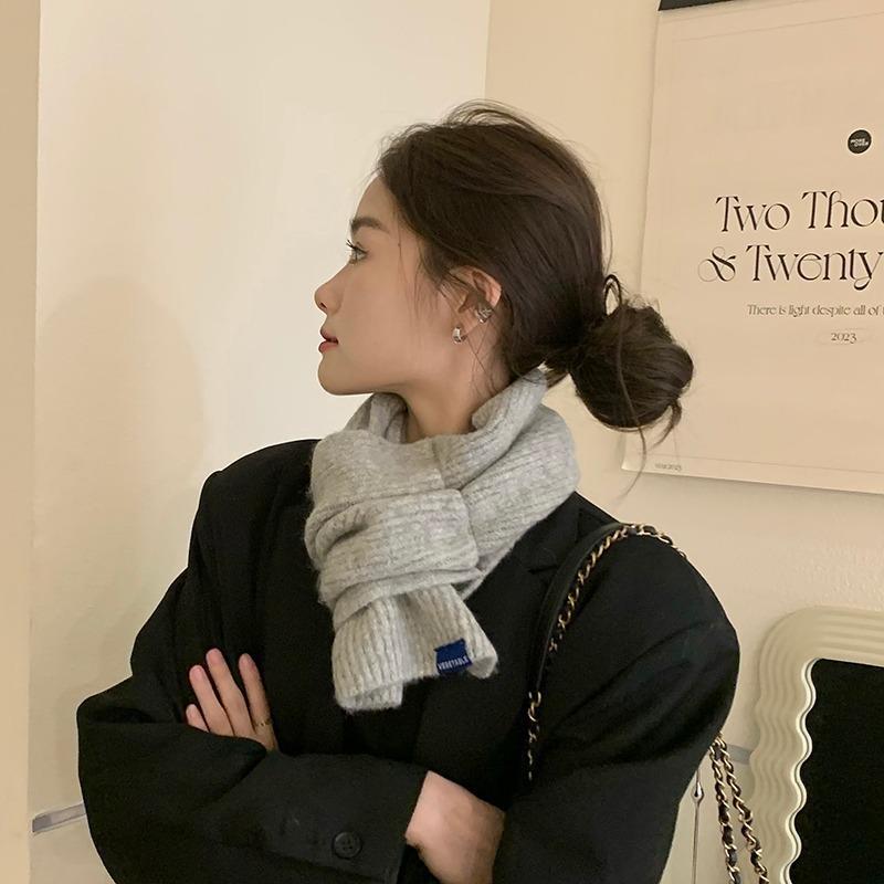 Winter thickened warm scarf women's versatile solid color short knitted student windproof literary soft waxy
