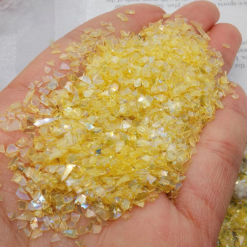 Ručně vyráběné duhové skleněné střepy pro šperky a zdobení nehtů