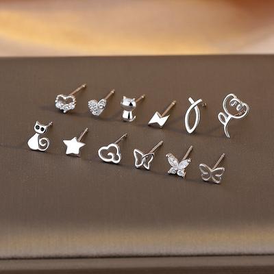 Kleine Silberne Mini-Steckohrringe Exquisite Einfache Liebe Mädchen Tägliche Vielseitige Ohrringe Hochwertige Ohrringe