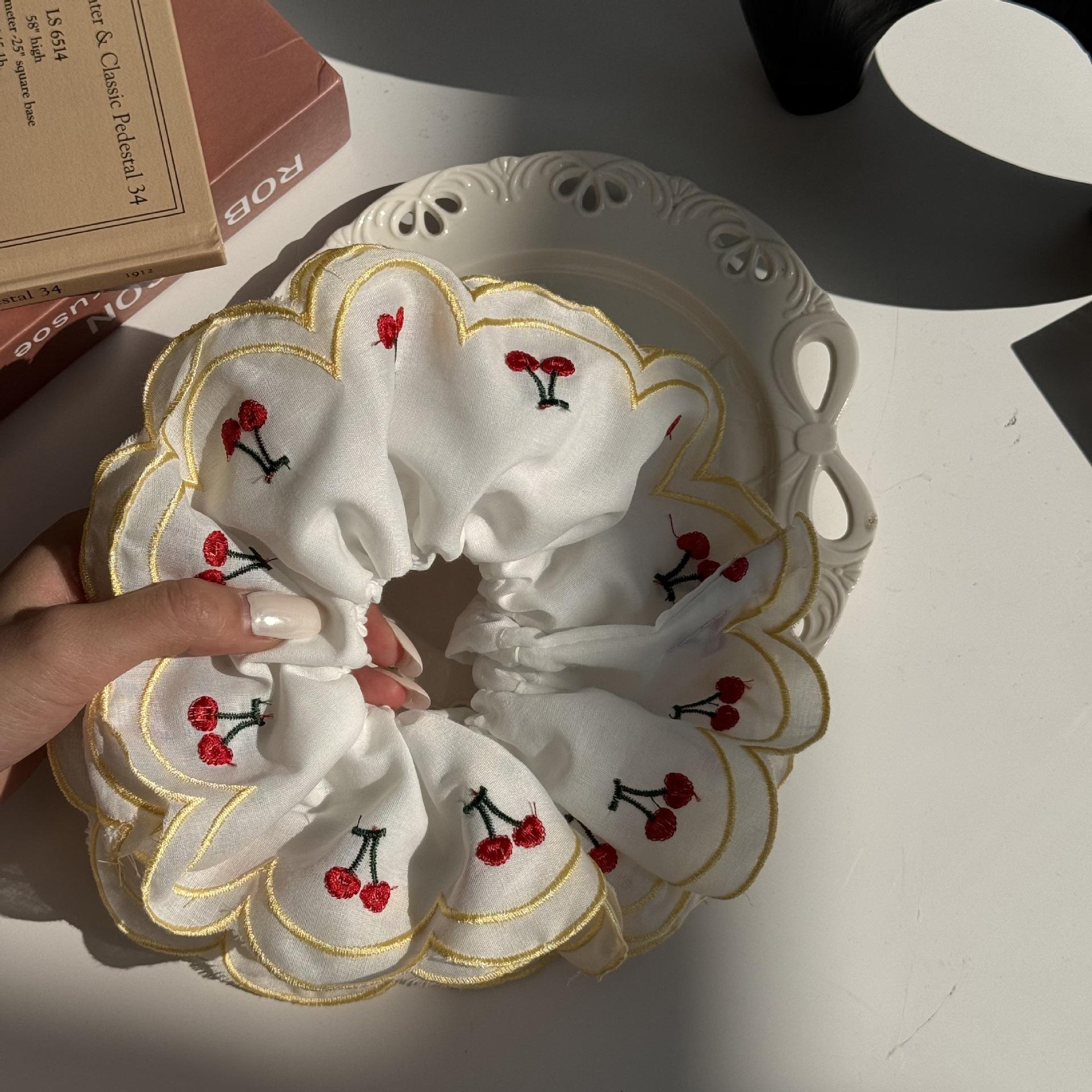 

Милая вышитая вишня резинка для волос в виде толстой кишки, милая резинка для волос из плиссированной кружевной ткани для девочки