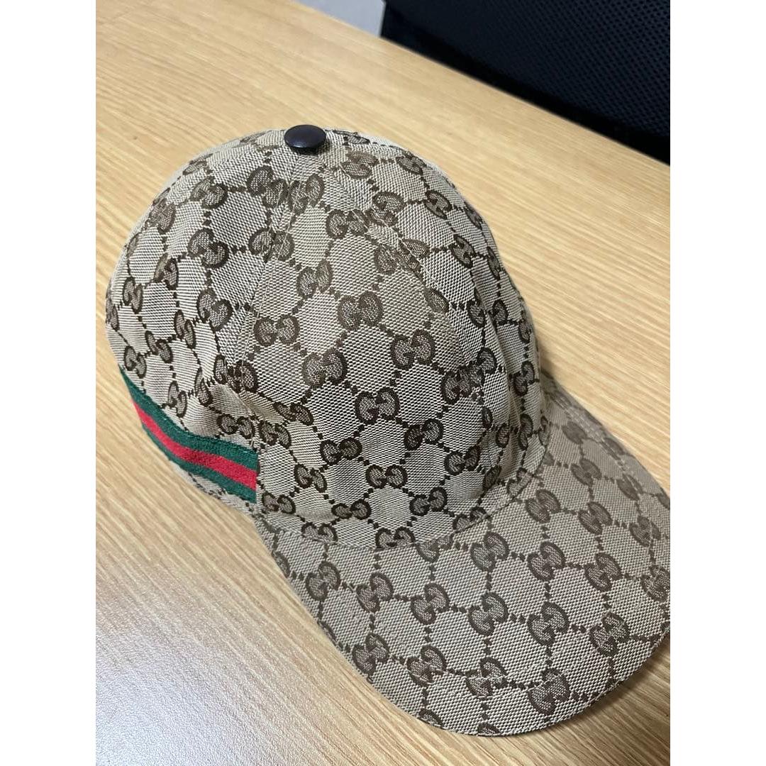 Used GUCCI cap beige