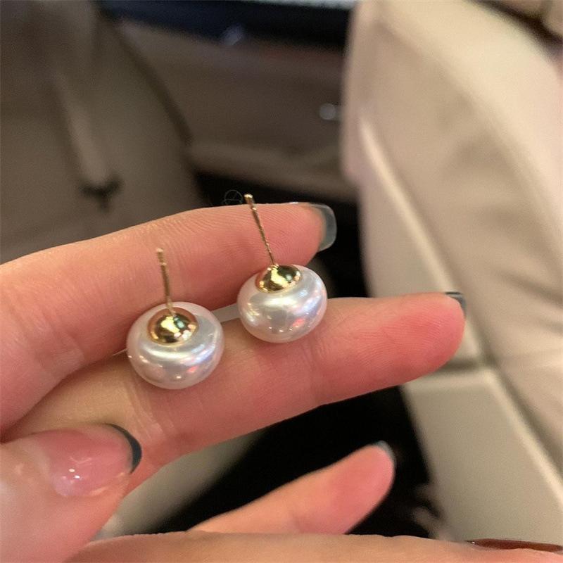 1Pair Exquisite Pearl Ear Stud Earrings For Women Luxury Vintage Earrings Temperament Korea Party Wedding Jewelry Gift