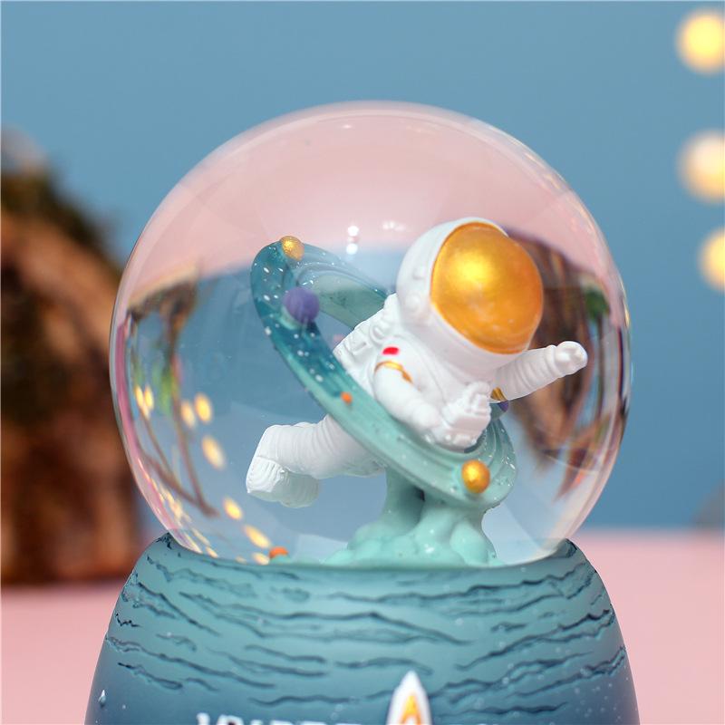 Astronaut Crystal Ball Music Box Ornament - Student Snow Globe Birthday Gift