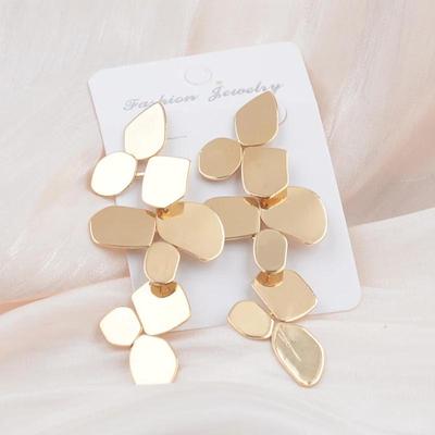 Lange Übertrieben Hängen Ohrringe für Frauen Multi-schichten Unregelmäßige Metall Stück Anhänger Drop Ohrringe pendientes mujer 2024