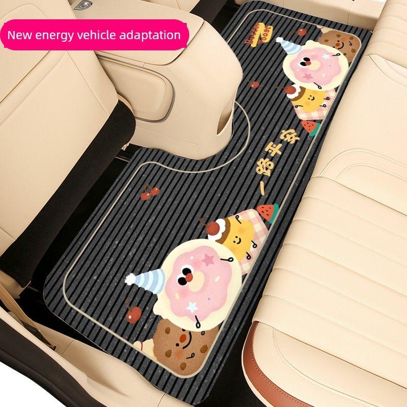 Cute Cartoon-Style Car Floor Mats, Dirt-Resistant and Soil-Scraping Resistant, Universal and Customizable Diatomaceous Earth One-Piece Car Carpet Mats