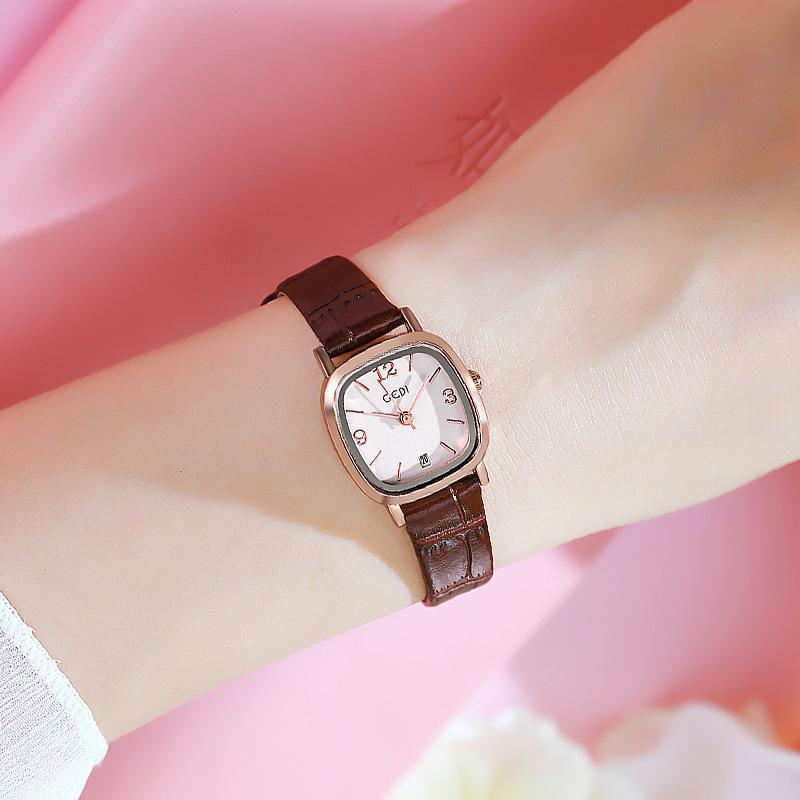 Korean Classic Vintage Square Belt Women'S Fashion Trend Compact Student Calendar Quartz Waterproof Watch