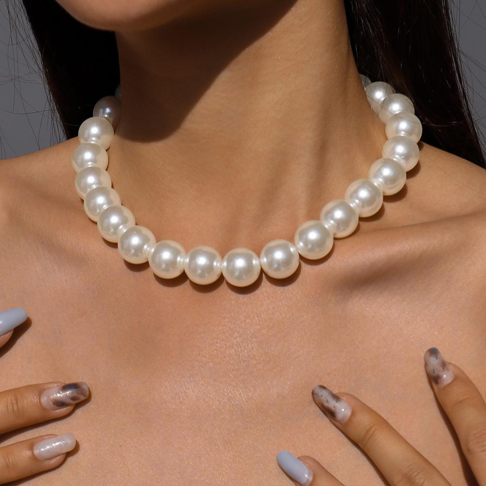 Elegant Choker Necklace, Exaggerated Pearl Geometric Personality Temperament Necklace for Women