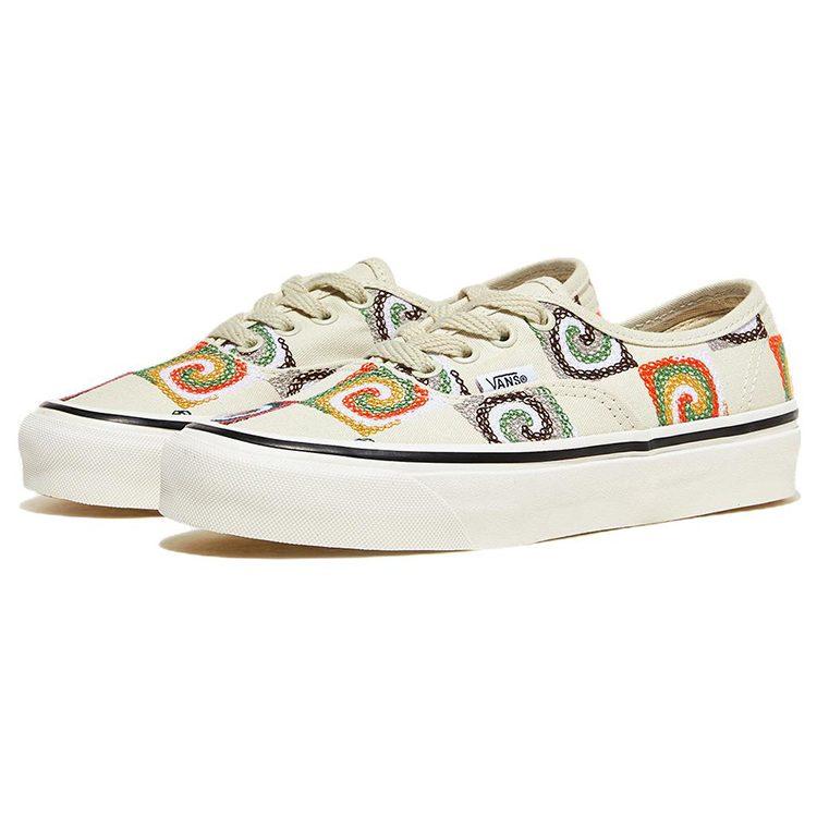Vans Scarpe da Skateboard Autentiche 44 Basse Unisex Bianche VN0A7Q5CWHT