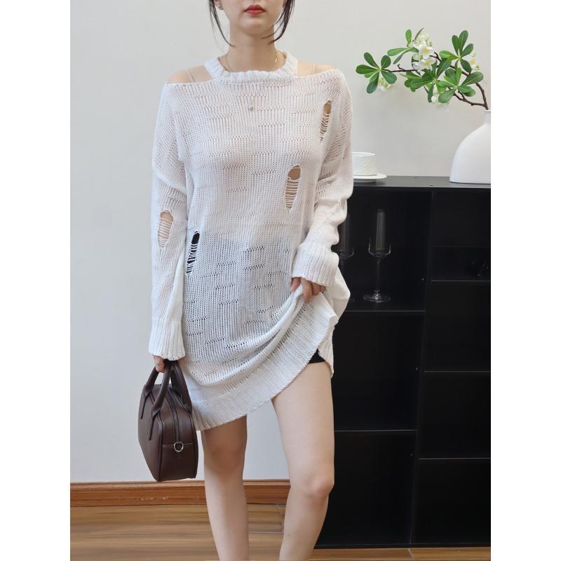 Medium and long Spice Girl off-the-shoulder thin knitted sweater top, early autumn new ripped loose blouse pullover woman