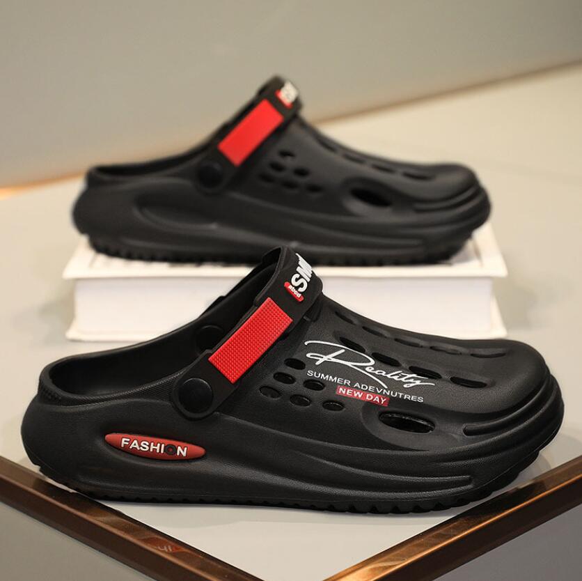 Summer Clogs Slippers Men Clogs Slippers Soft Sole Breathable Beach Slippers Men Home Slippers Outdoor Antiskid Slippers