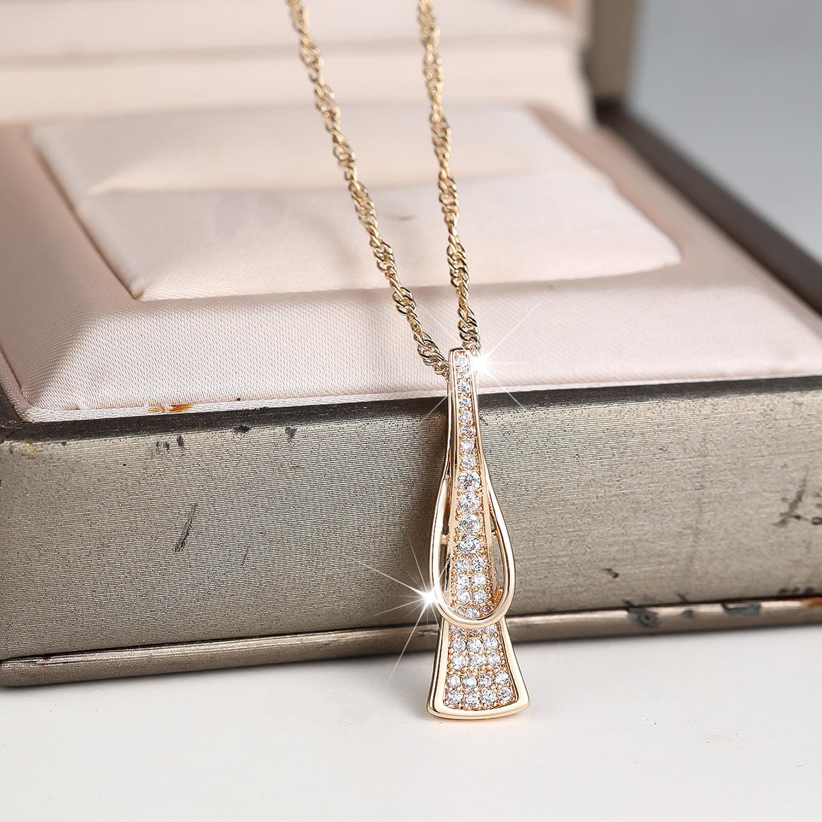 Irregular full diamond necklace, niche cold style personalized design simple hot-selling model