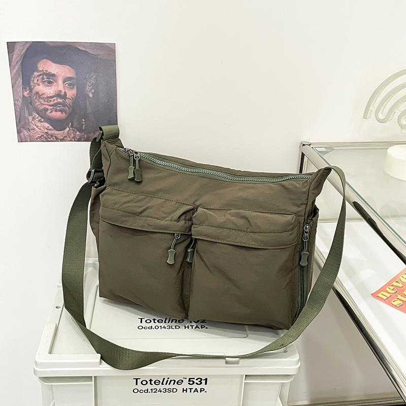 Unisex Large Capacity Tote Bag, Water Resistant Casual All-Match Crossbody Shoulder Bag