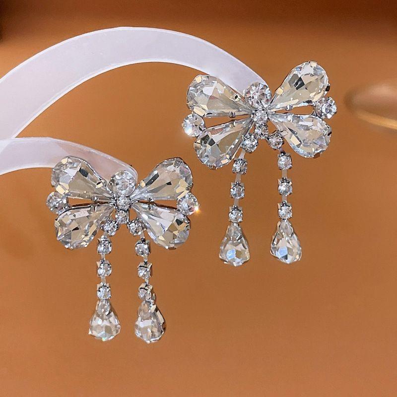 2025 Trendy Large Earrings: Simple, Cool, Versatile - Perfect for Round Faces