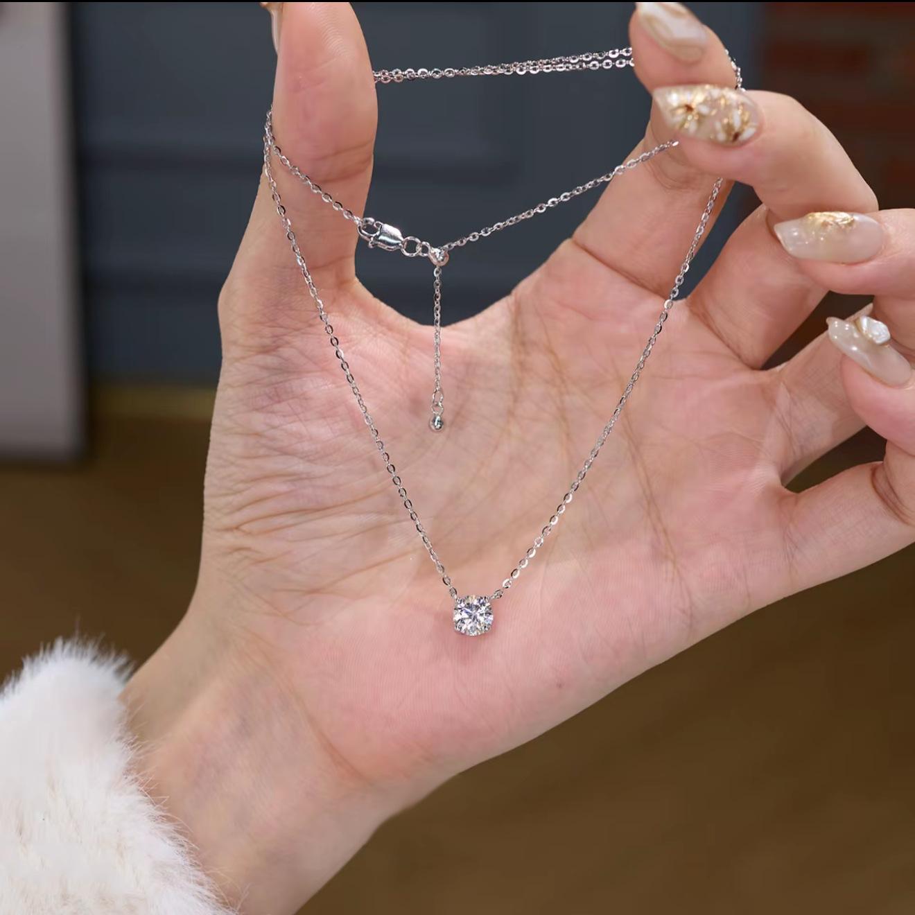 

0.5/1ct/2ct/3ct Round Cut Solitaire Diamond Moissanite Pendant Necklace for Women 925 Silver Plated Wedding Bride Neck Chain 4-4.5mm