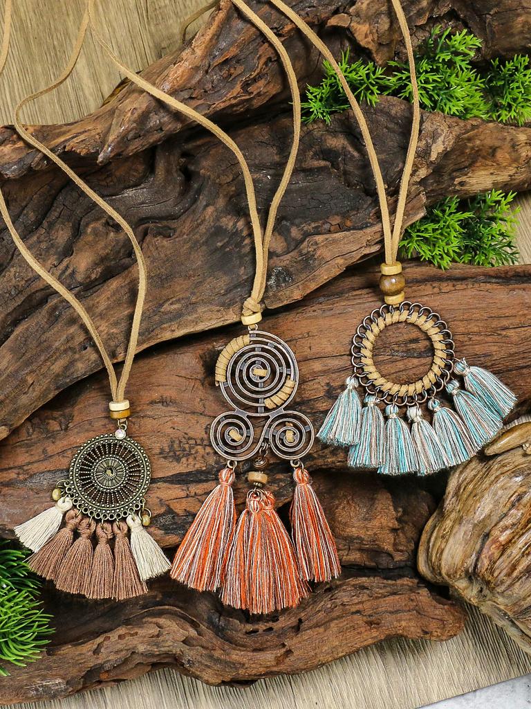 Vintage Ethnic Holiday Style Long Pendant Necklace Women's Bohemian Style Classic Temperament Necklace