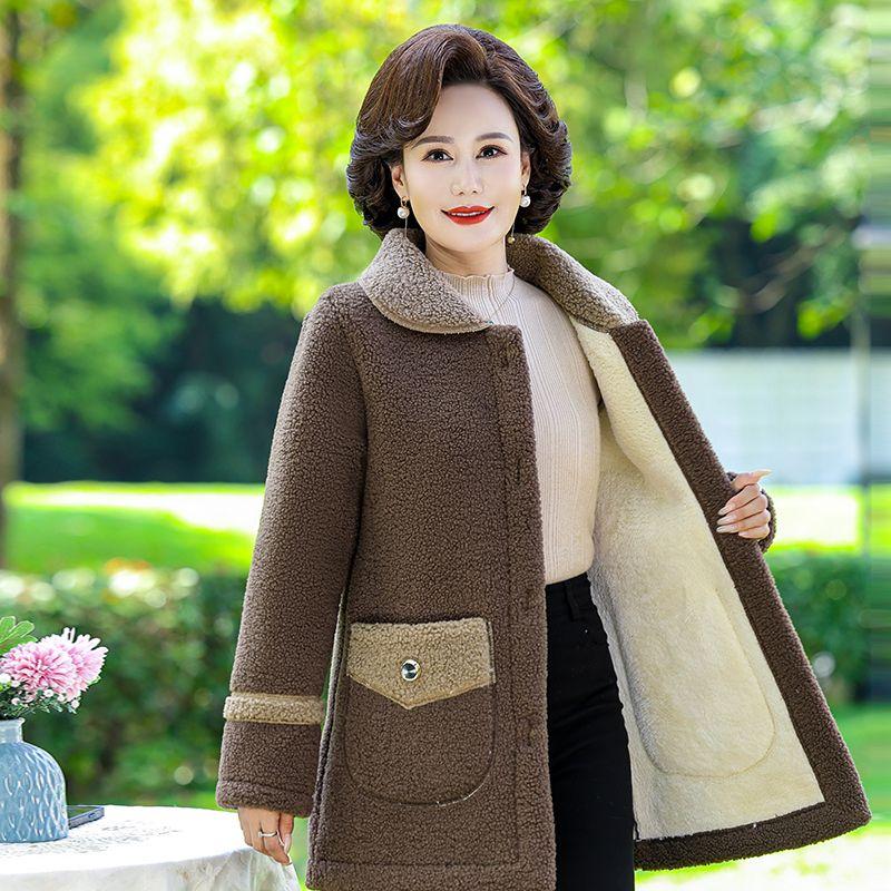 Cappotto di lana d'agnello autunnale e invernale per donne di mezza età e anziane, più cappotto di lana in pile granulare spesso in velluto