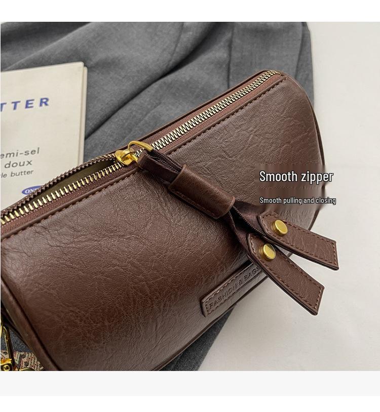 Women's 2025 Autumn Fashion Retro Pillow Crossbody Bag with Wide Strap