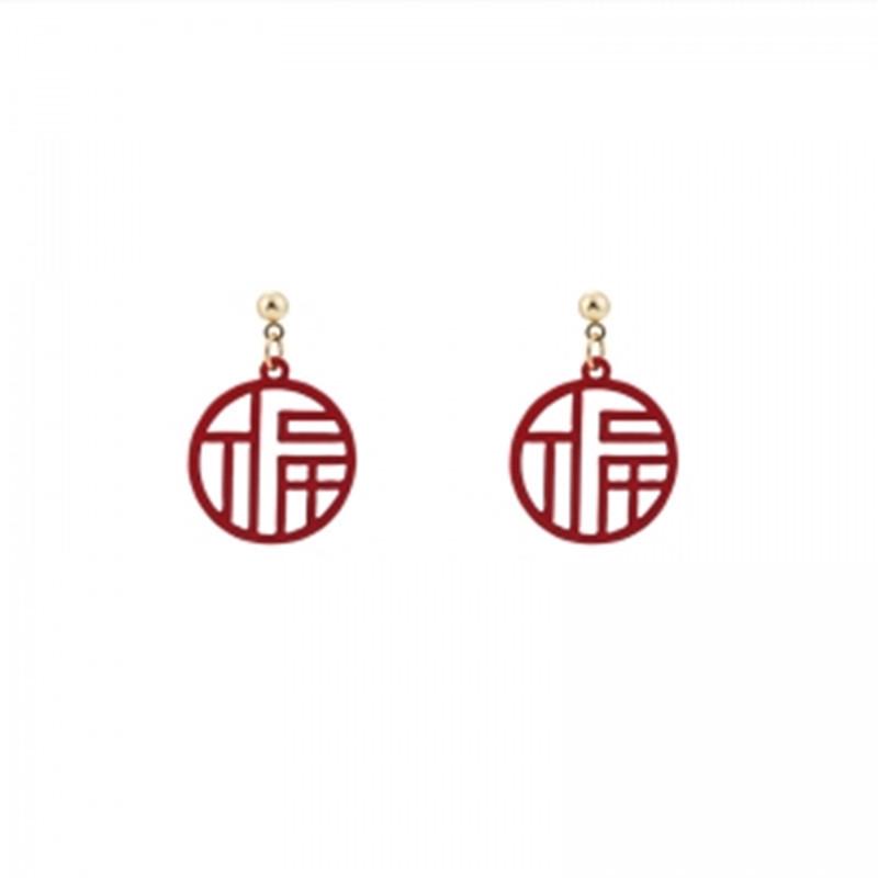 Orecchini Rossi Borchiati alla Moda Stile Hong Kong 2025 per Donna: Moda Elegante Autunno/Inverno di Alta Gamma
