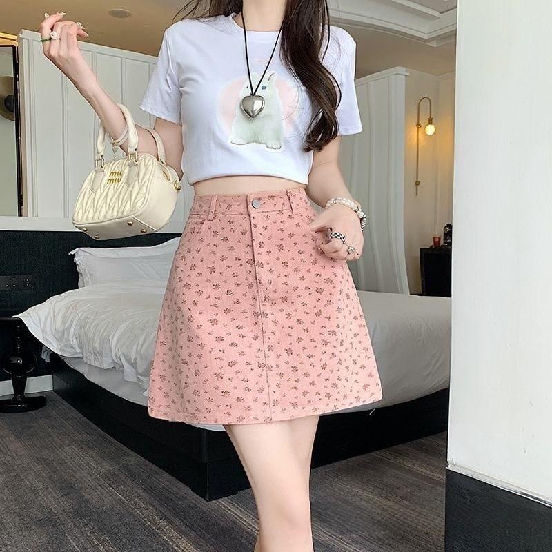 Korean Style Flowy Floral Denim Short Skirt With Zipper For Spring Summer Casual Wear