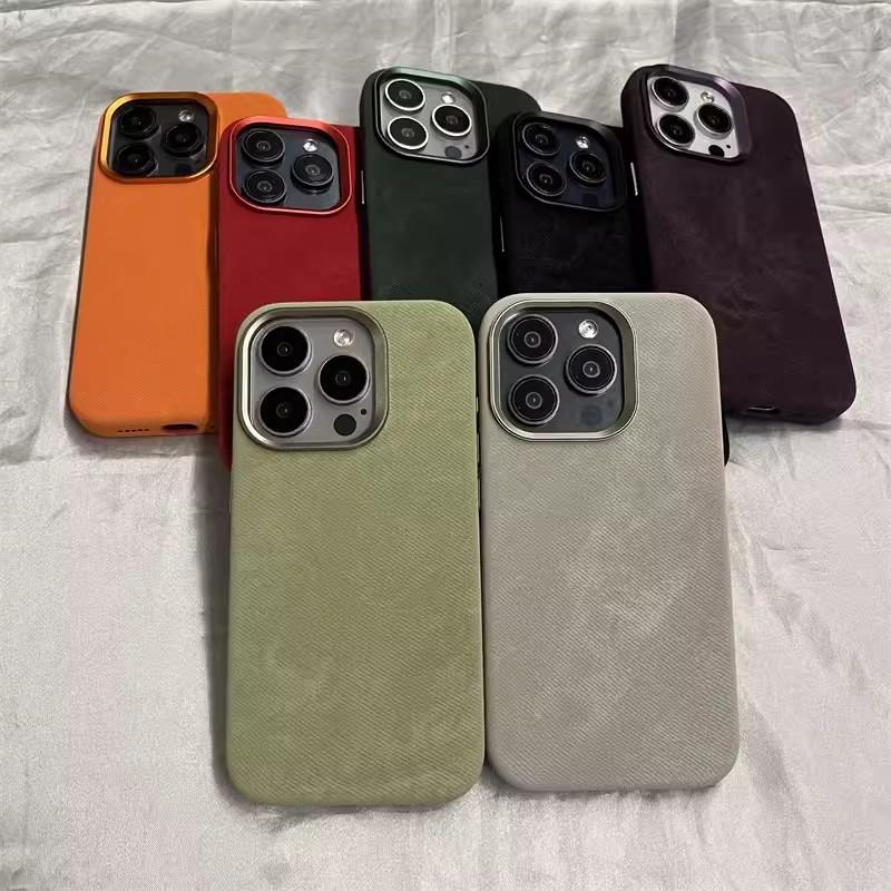 Magnetic Flannel Phone Case IPhone 17 Pro Max 16 15 With Microfiber Texture Shockproof Full Coverage
