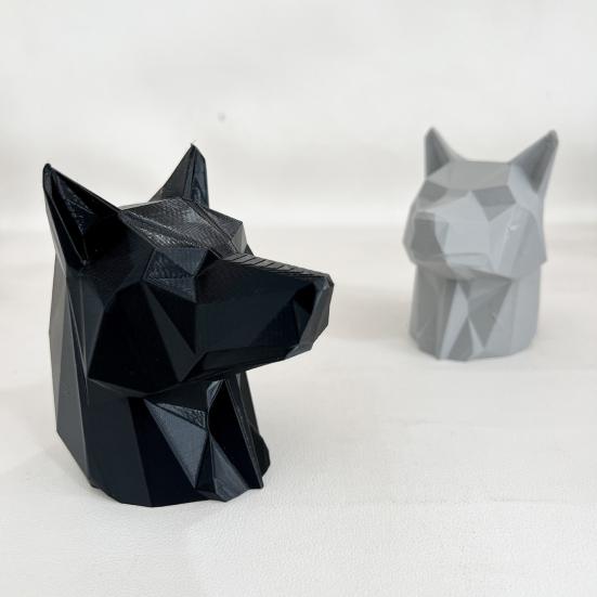 3D Printed Wolf Head Ornament Red Christmas Hat Statue Sculpture Home Office Desktop Trailer Coupling Cover Decoration