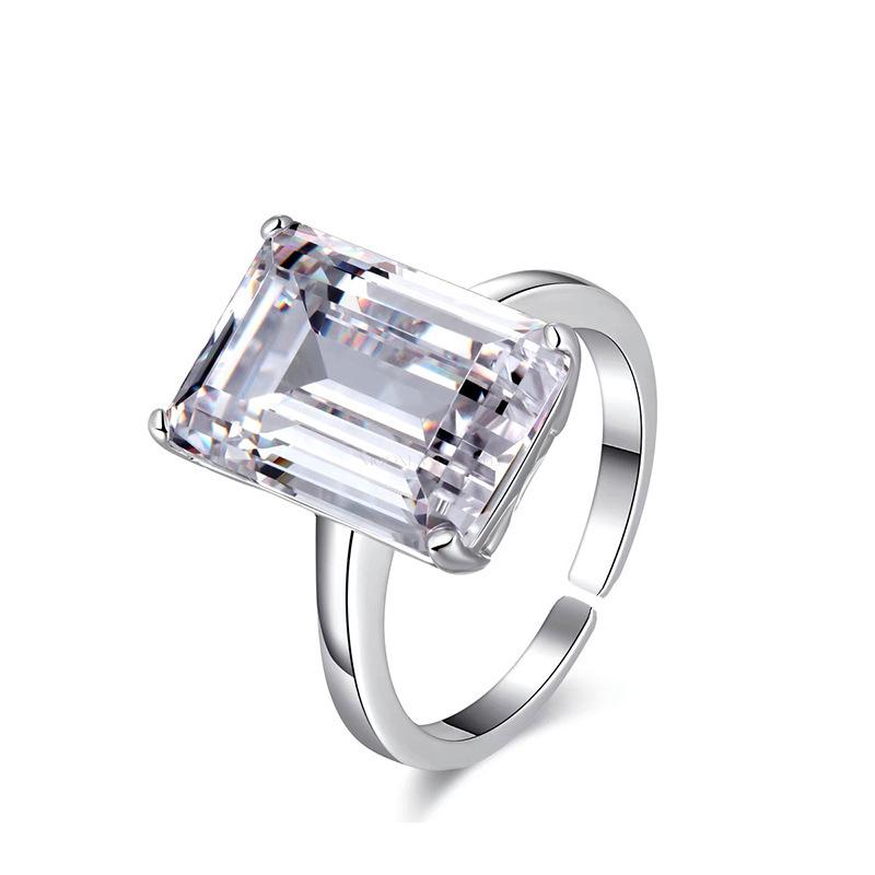 Luxury 7-Carat High-Carbon Simulated Emerald Cut Diamond Ring for Women Adjustable