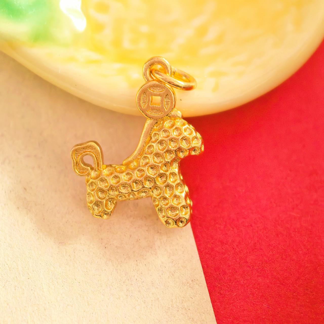 2026 Year of the Horse Hammered Texture Necklace for Girls - Light Luxury Clavicle Chain Set