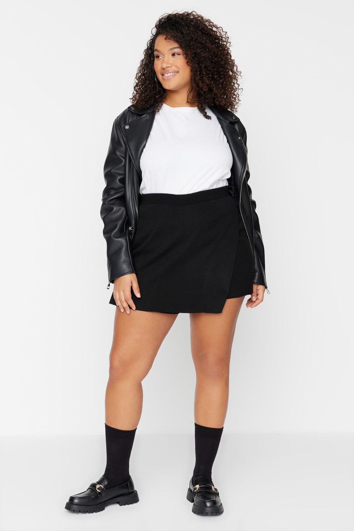 

Women s Fashion Black Skirt Look Knitwear Shorts 2XL