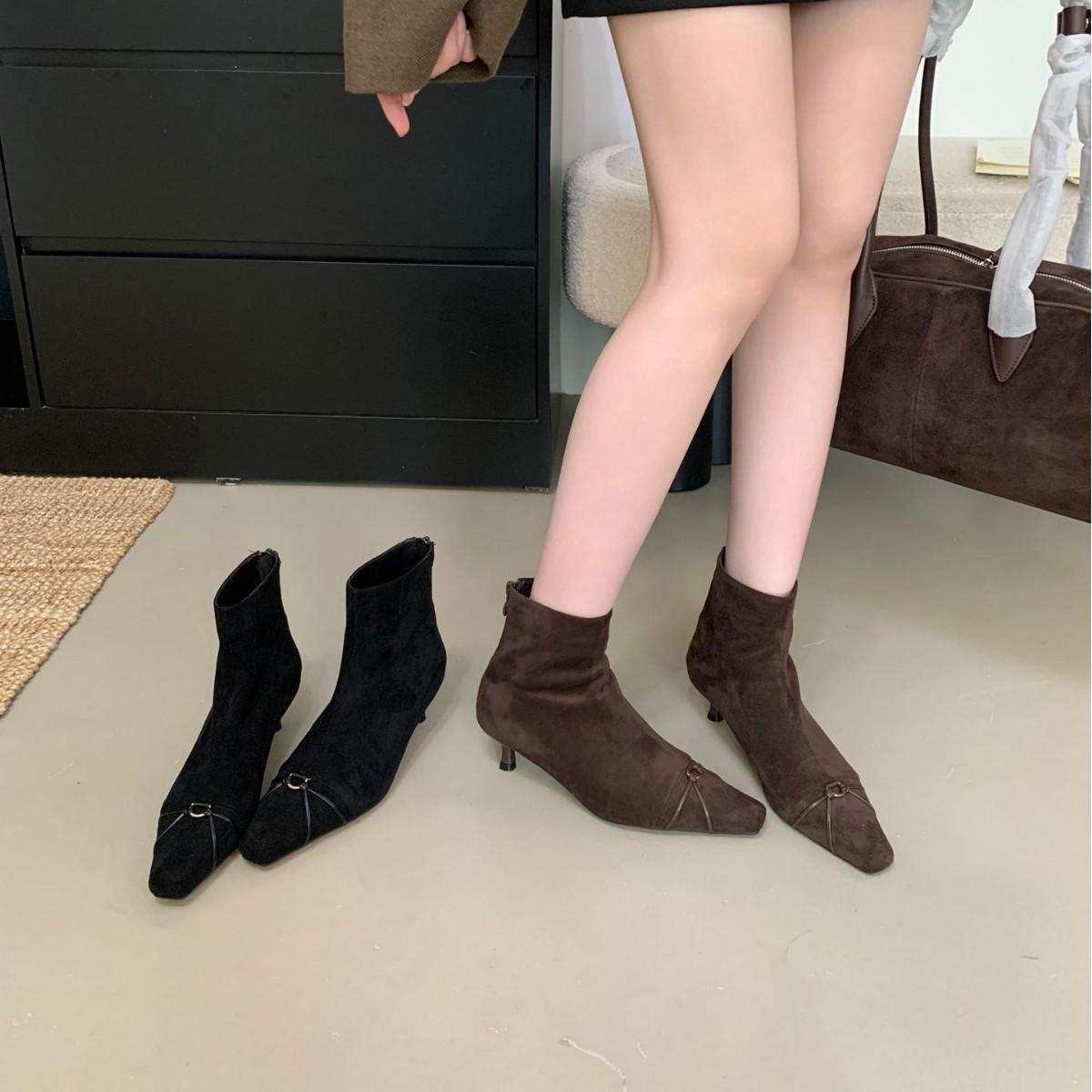 

2025 new square head rear zipper low tube suede Chelsea fashion women s short boots 39 кофейный