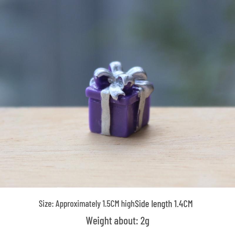 Mini Resin Christmas Gift Box Display Ornaments for Dollhouses and Birthdays