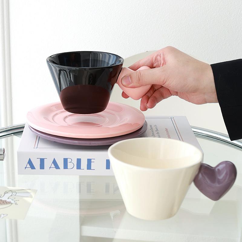 BRHeart Shaped Couple Coffee Cup Ceramic Cup&saucer Dining Table Coffee Mug Milk Mugs Afternoon Tea Teacup Fruit Juice ContainerEY