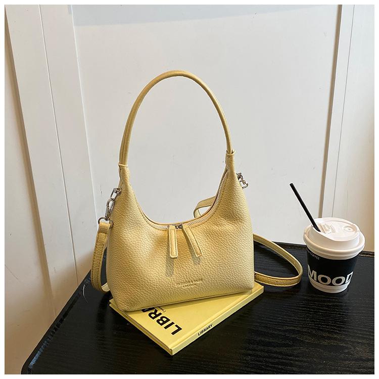 High-end niche bag women's new fashion simple messenger bag versatile shoulder armpit bag