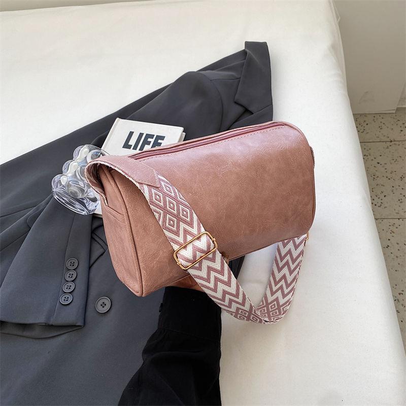 High Quality PU Leather  Wide Shoulder Strap Shoulder Bag  Women Vintage Ladies Small Handbag  Pillow Messenger Crossbody Bag