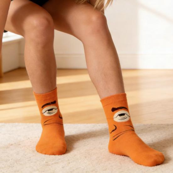 1 Pair Funny Expression Socks Autumn Winter Moisture Wicking Breathable Mid-calf Socks Men Women Stretch Sports Casual Crew Socks