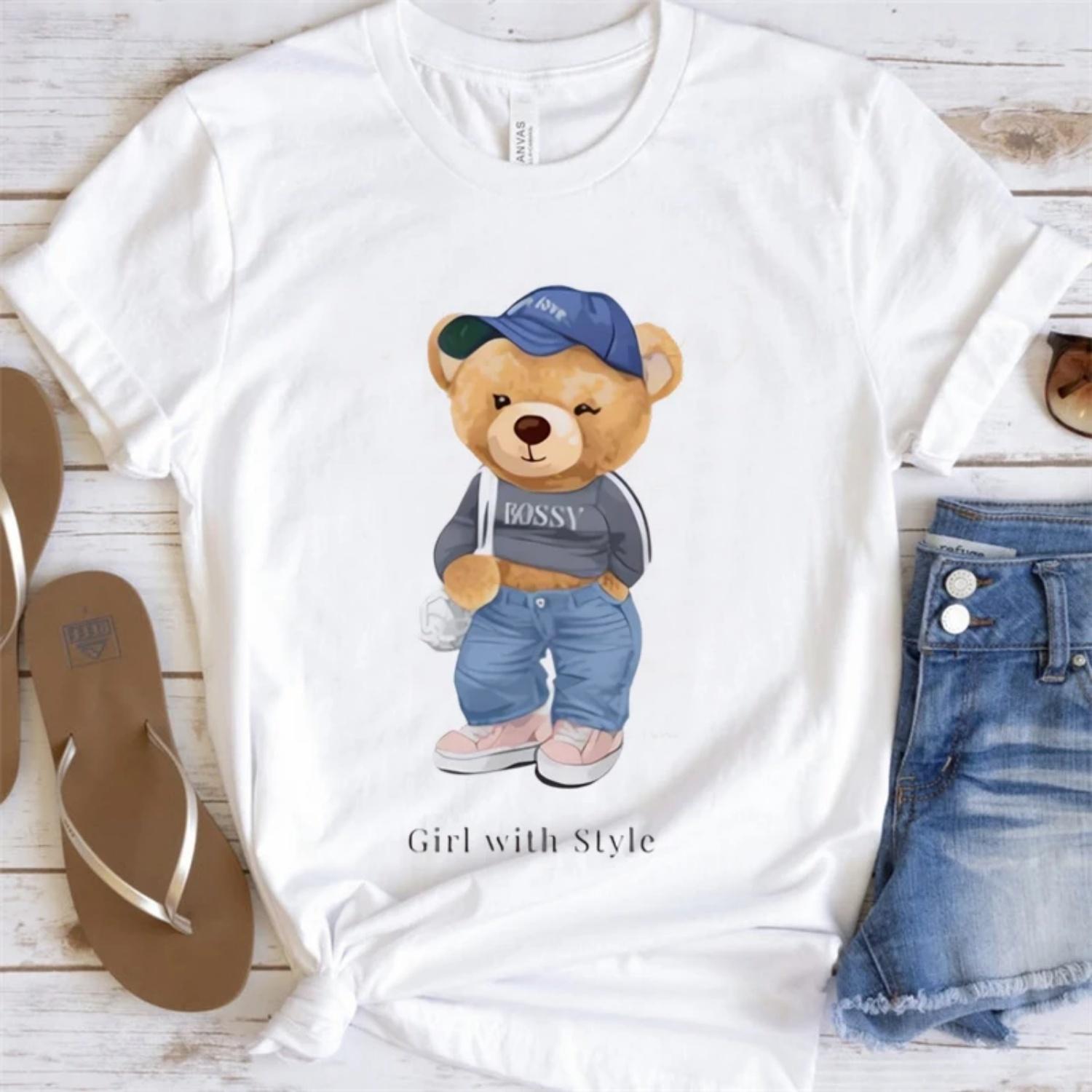 

Стильная женская футболка с принтом Bossy Bear , уличный стиль, короткий рукав, повседневный стиль, летняя, милый женский мультяшный забавный узор, модный топ S белый