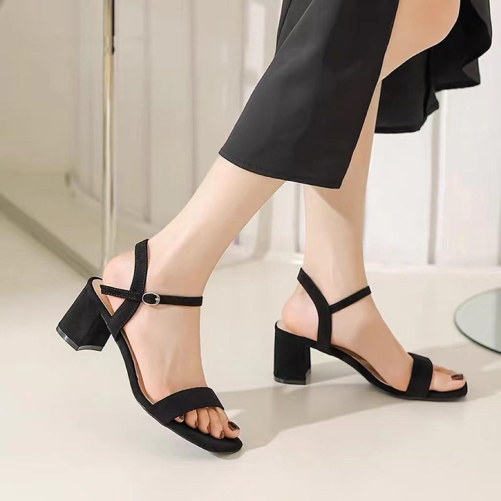 One Word with Sandals Women's Thick Heel 2025 Summer New Fashion Soft Sole Fashion Fairy Style Internet Celebrity High Heel Women's Shoes