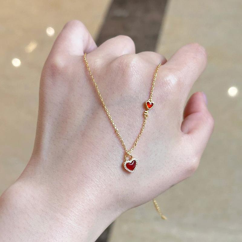 Classic Charm Simple Heart shaped Ruby Necklace for women Light Luxury Fashion lock Pendant Party Wedding gifts