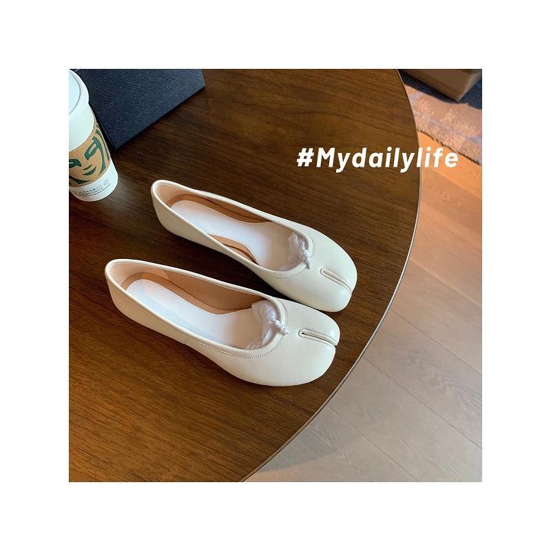 Sheepskin version~ Leather pig's trotters shoes split-toed shoes, women's horseshoe flat-soled beanie shoes, one pedal, shallow mouth ballet shoes