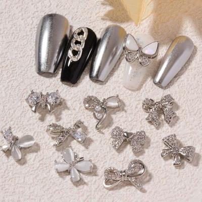 Manicure Accessories Chain Pendant Luxury Nail Rhinestones Bowknot Diamond Nail Art Star Chain Jewelry DIY Nail Art Decorations