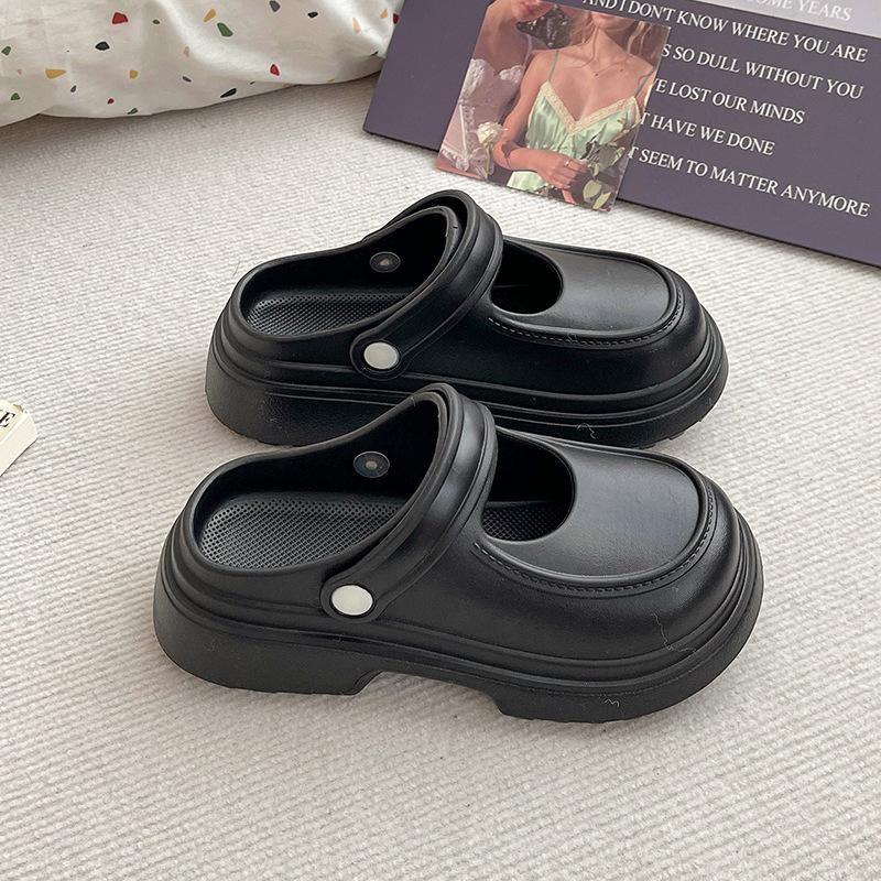 Cartoon Hole Shoes Women's Summer New Bag Head Comfortable Fashion Casual Wear Beach Cool Slippers