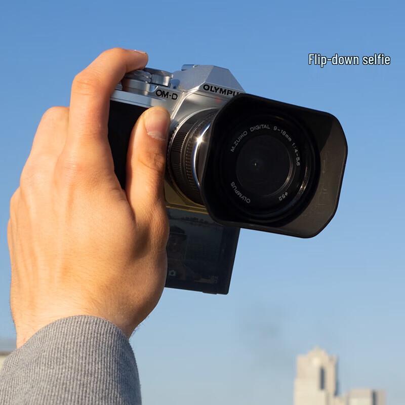 Olympus E-M10 Mark IV Mirrorless Camera with 14-42mm Lens (CN version)