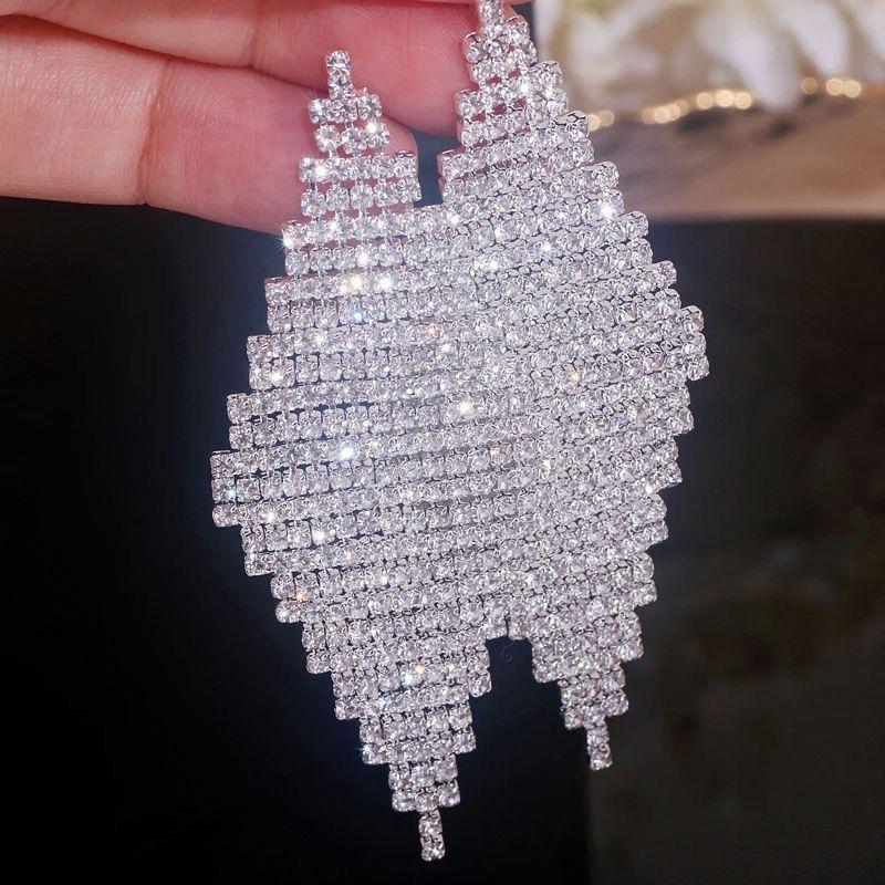 Exquisite European Evening Dress Earrings: Bold, Diamond-Studded Bridal Clips