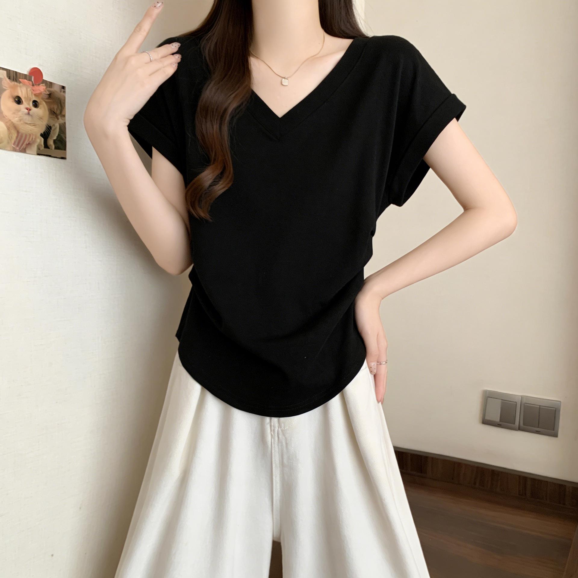 

Women s Summer Cotton V-Neck Cinched Waist Loose T-Shirt - Wrinkle-resistant, Short-sleeved, Plus Size, Versatile, Age-reducing Design M чорний
