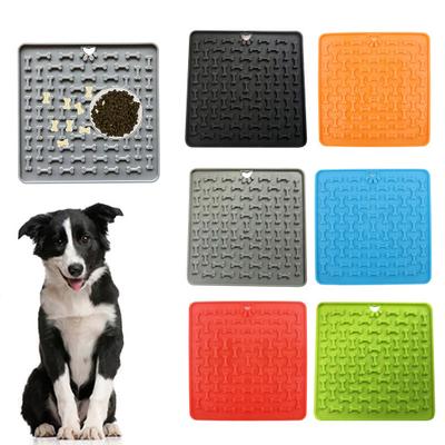 Pet Slow Food Mat for Dogs And Cats Soft Silicone Bowl with Spiral Pattern To Slow Eating Prevent Choking And Bloating BPA-Free Foldable Travel Bowl
