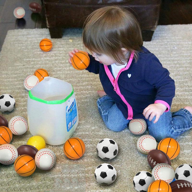 5 STK Elastisk PU Svampball Basketball Fotball Baseball Tennis Rugby Footdall Mini Dekompresjonsball Utløser Trykkleketøy