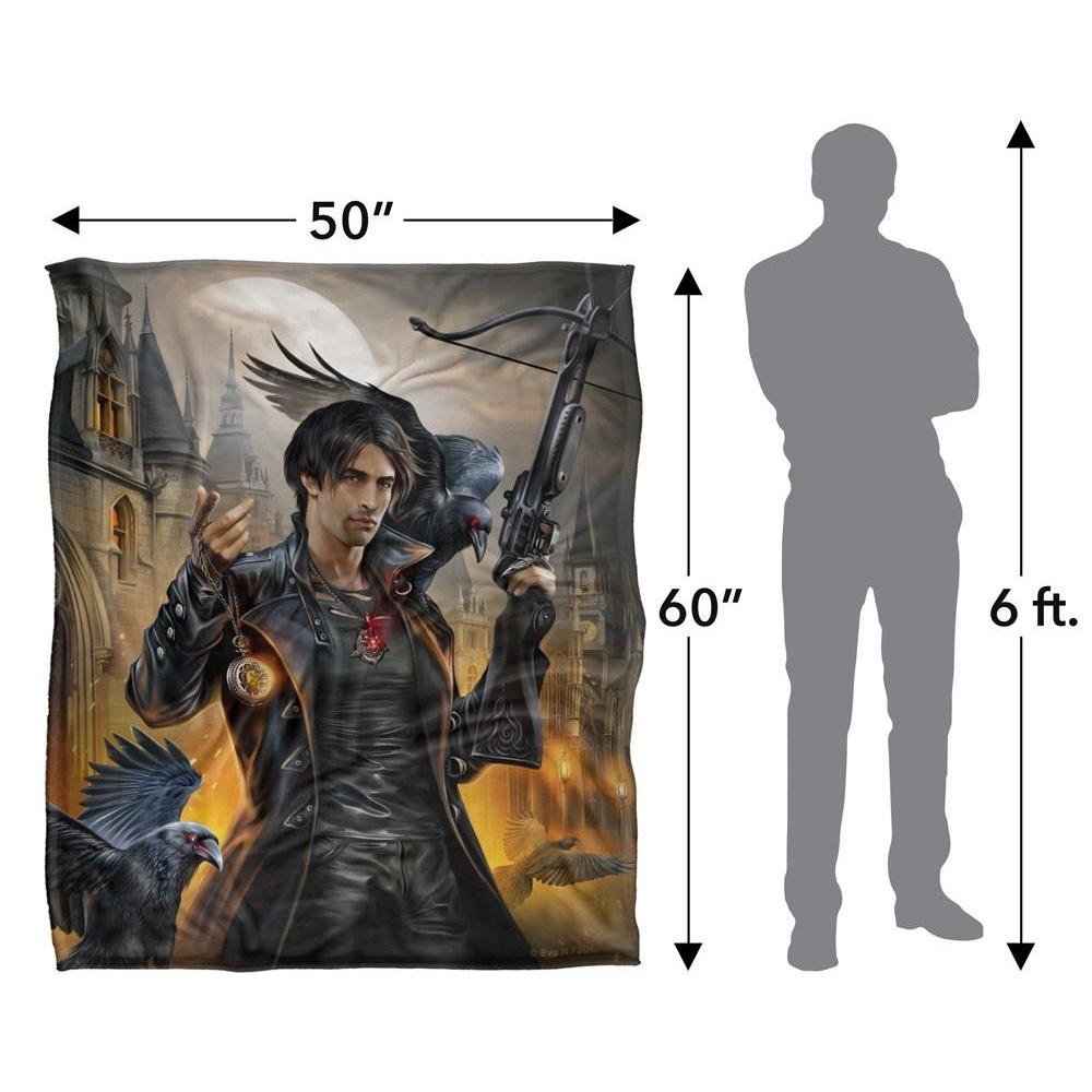 JQ Licensing Night Hunter Silky Raven Supersoft Blanket