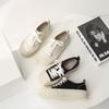 Plateau-Keks-Schuhe Leder kleine weiße Schuhe Damen Litschi-Muster Klettverschluss Plateau Freizeitschuhe Damen vielseitige Studenten-Board-Schuhe