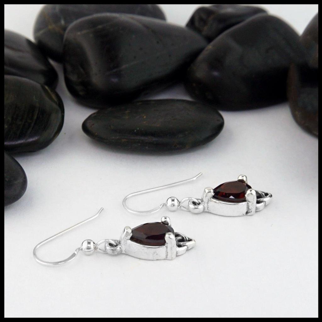 Celtic Goddess Pendant and Earring Set with GarnetCeltic Goddess Pendant and Earring Set with Garnet