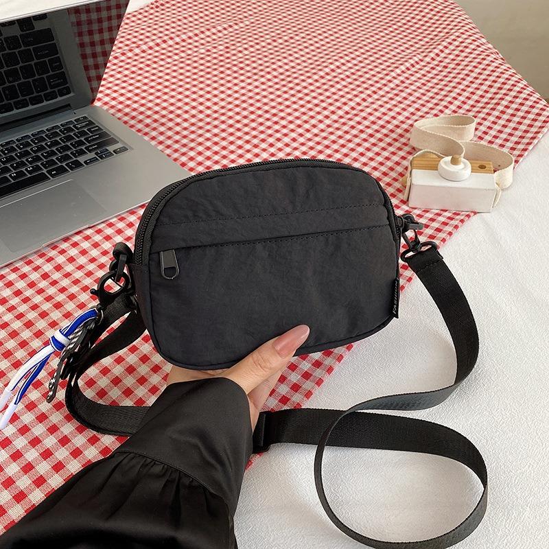 New Macaron nylon small square bag waterproof and lightweight cloth bag women's casual shoulder messenger mobile phone bag