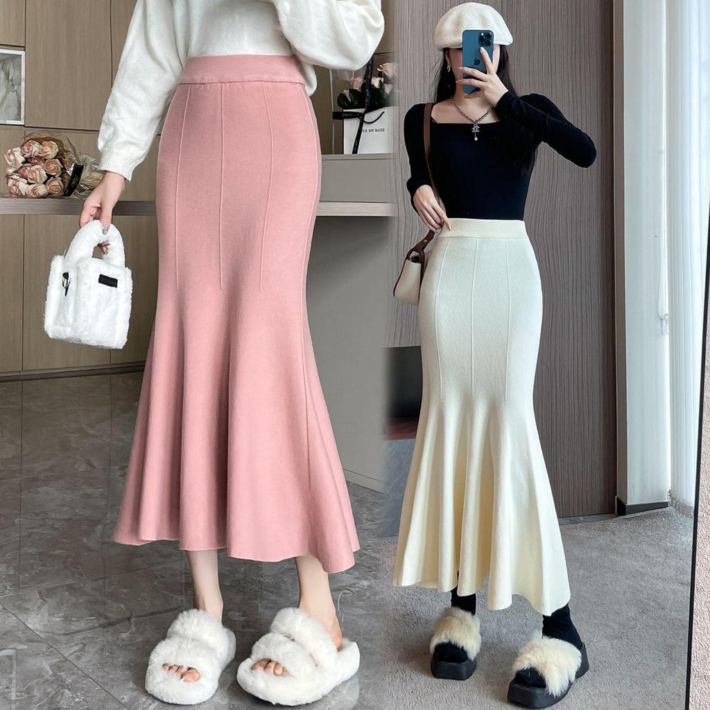 Black Knit High Waist Midi Skirt for Pear Shape Women, Plus Size A-Line Fishtail, Autumn/Winter.